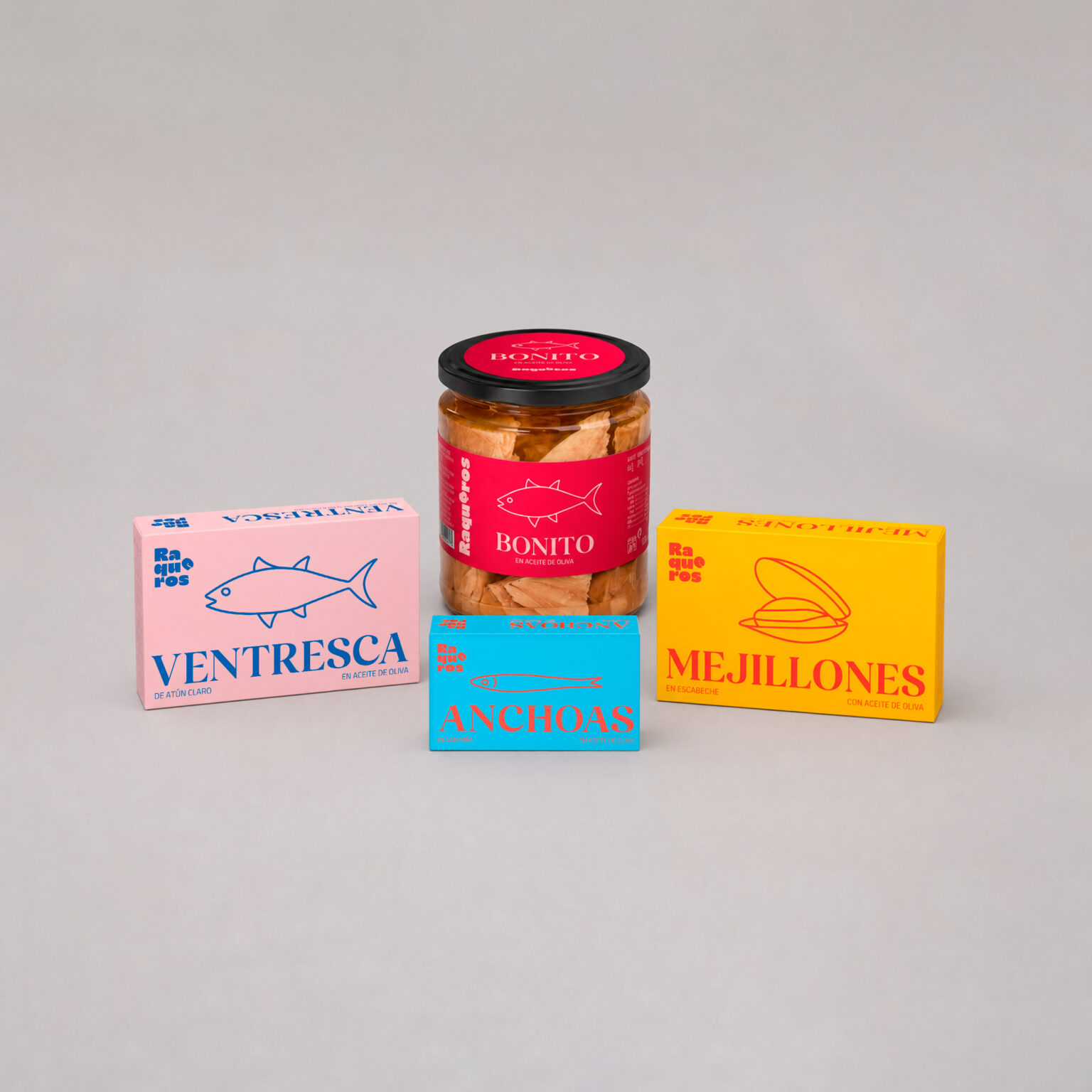 Selección del Cantábrico contiene Anchoa Cantábrico oliva lata 120 platino (12 filetes), Ventresca de atún claro en oliva 120, Bonito en oliva tarro 400 g, Mejillones en escabeche